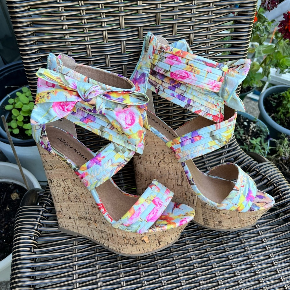 Floral Ribbon Cork Wedges